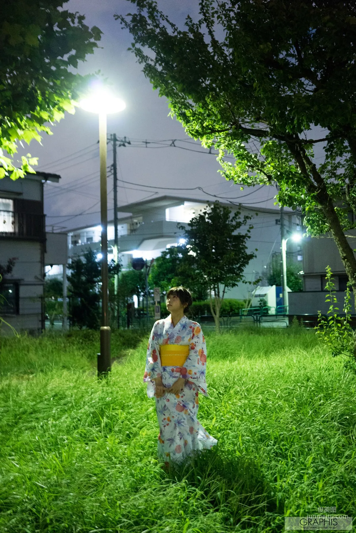 Miharu Usa 羽咲みはる [Graphis] Limited Edition 写真集1