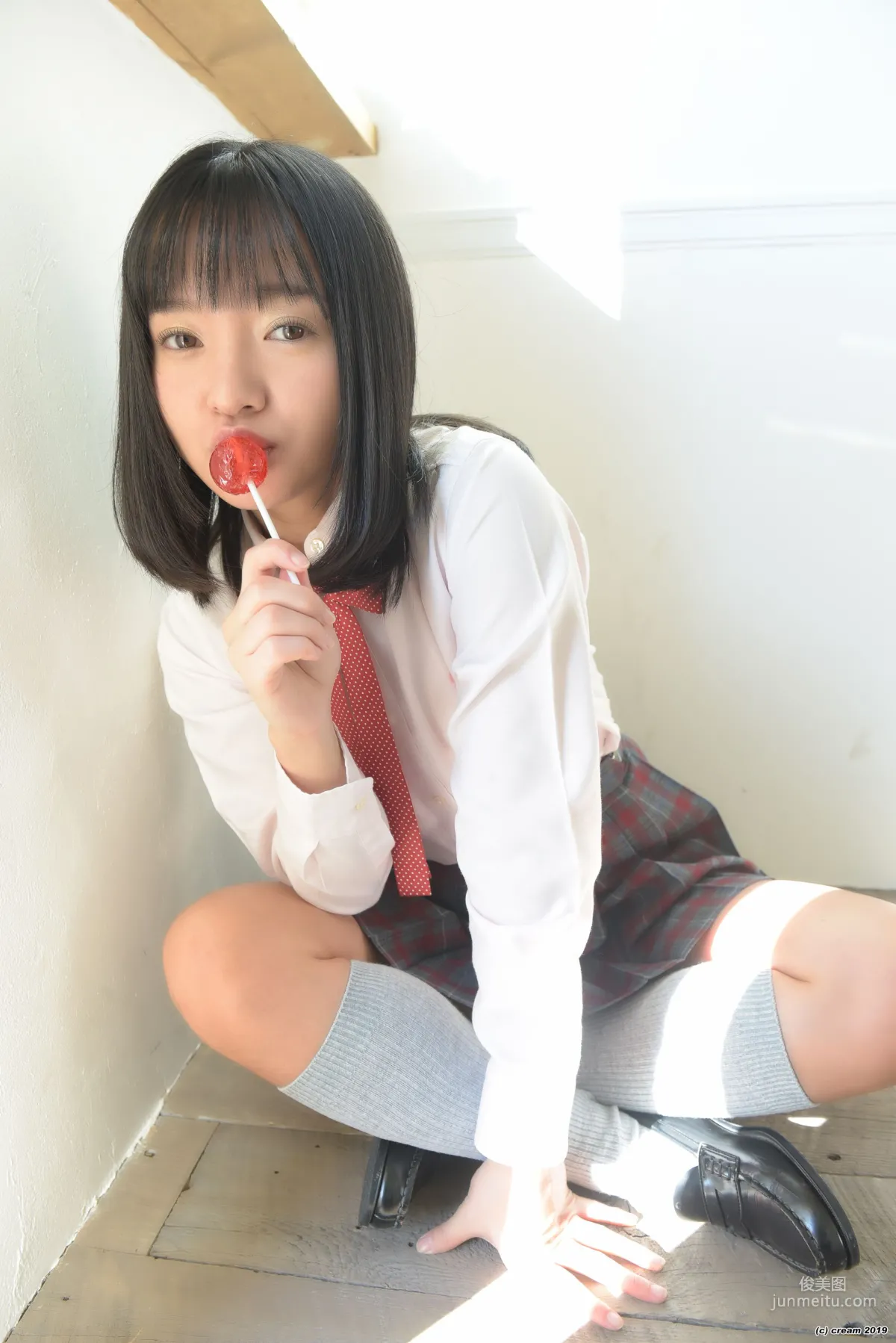 [LOVEPOP] 西永彩奈《Ayana Stripes - (Cream) - PPV》 写真集15