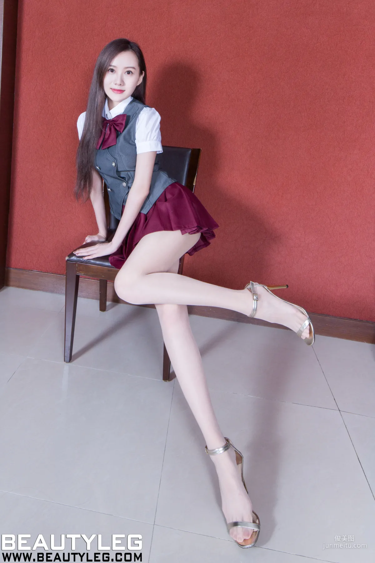 董靓予Penny《OL、制服、旗袍美腿》 [Beautyleg] No.1880 写真集21