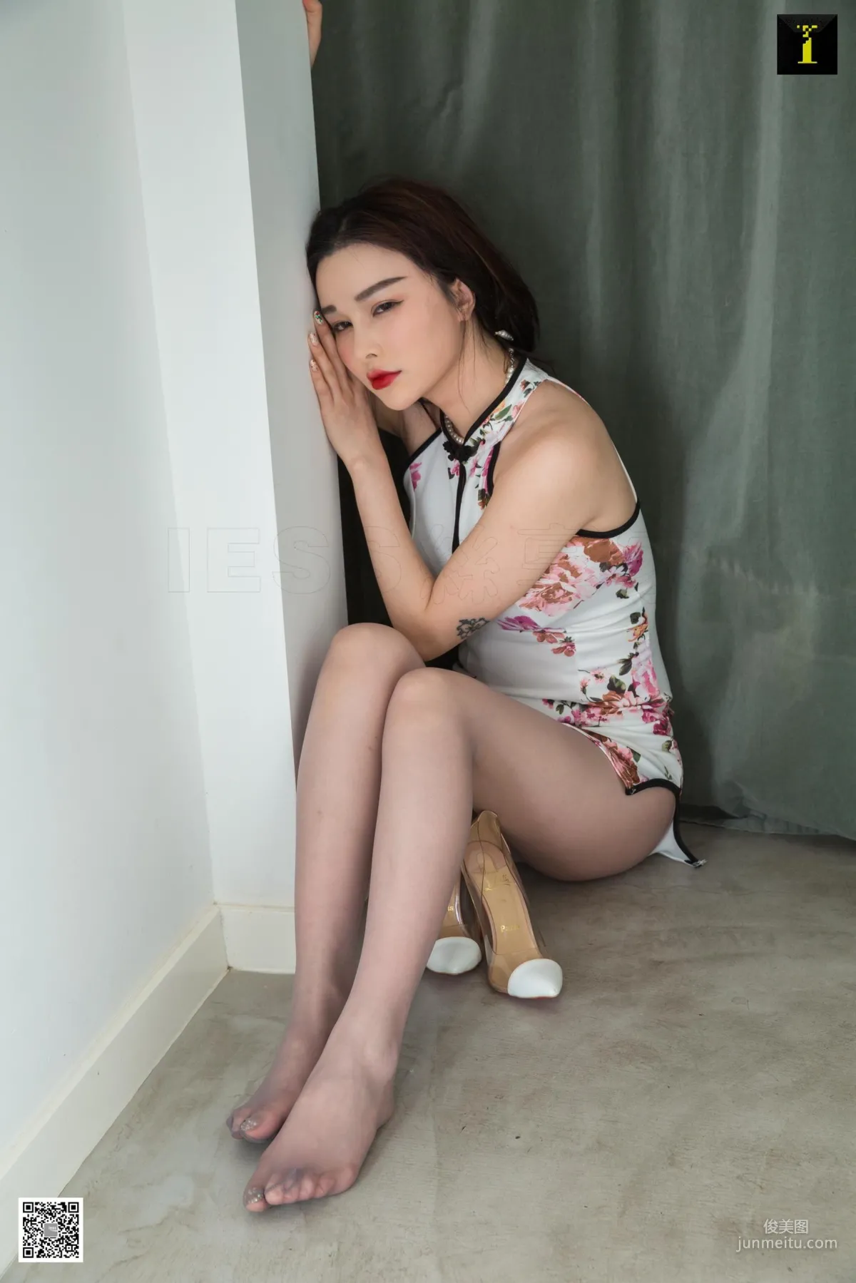 喵姐 《旗袍喵女》 [异思趣向IESS] 写真集57