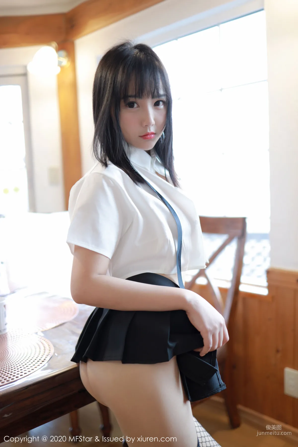 徐微微mia《性感学生制服系列》 [模范学院MFStar] Vol.255 写真集36