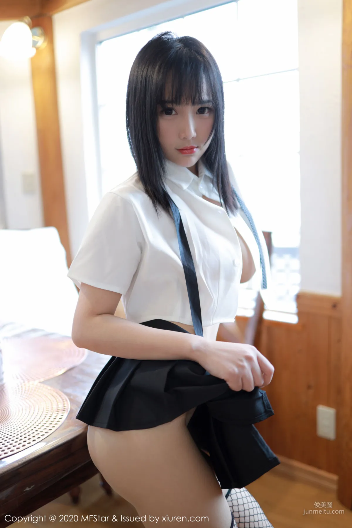 徐微微mia《性感学生制服系列》 [模范学院MFStar] Vol.255 写真集37