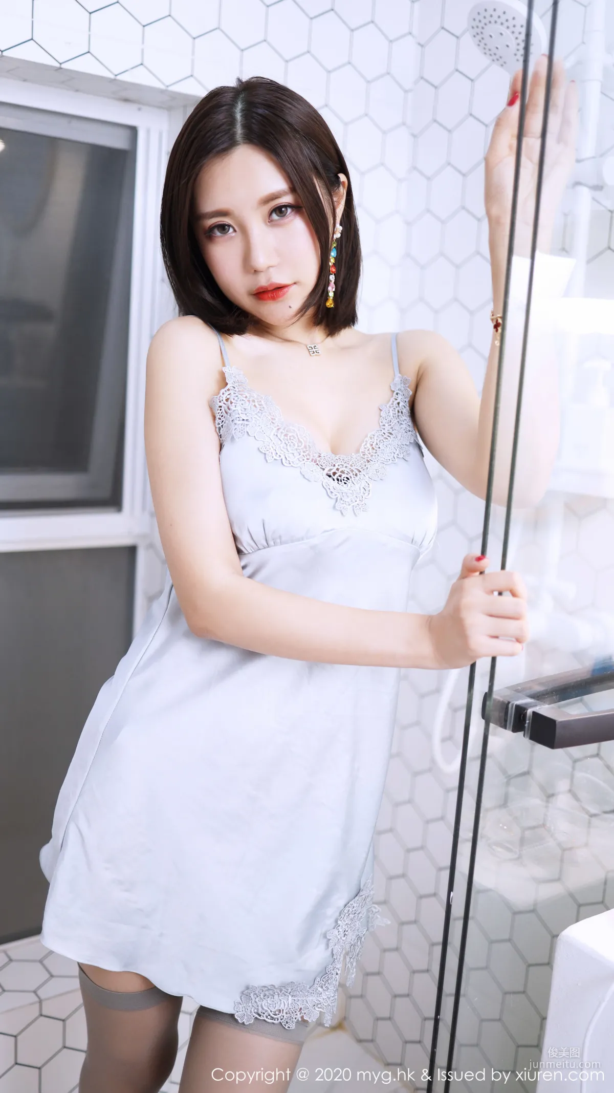 绮里嘉ula《精致蕾丝睡衣与筒袜诱惑》 [美媛馆MyGirl] Vol.420 写真集18