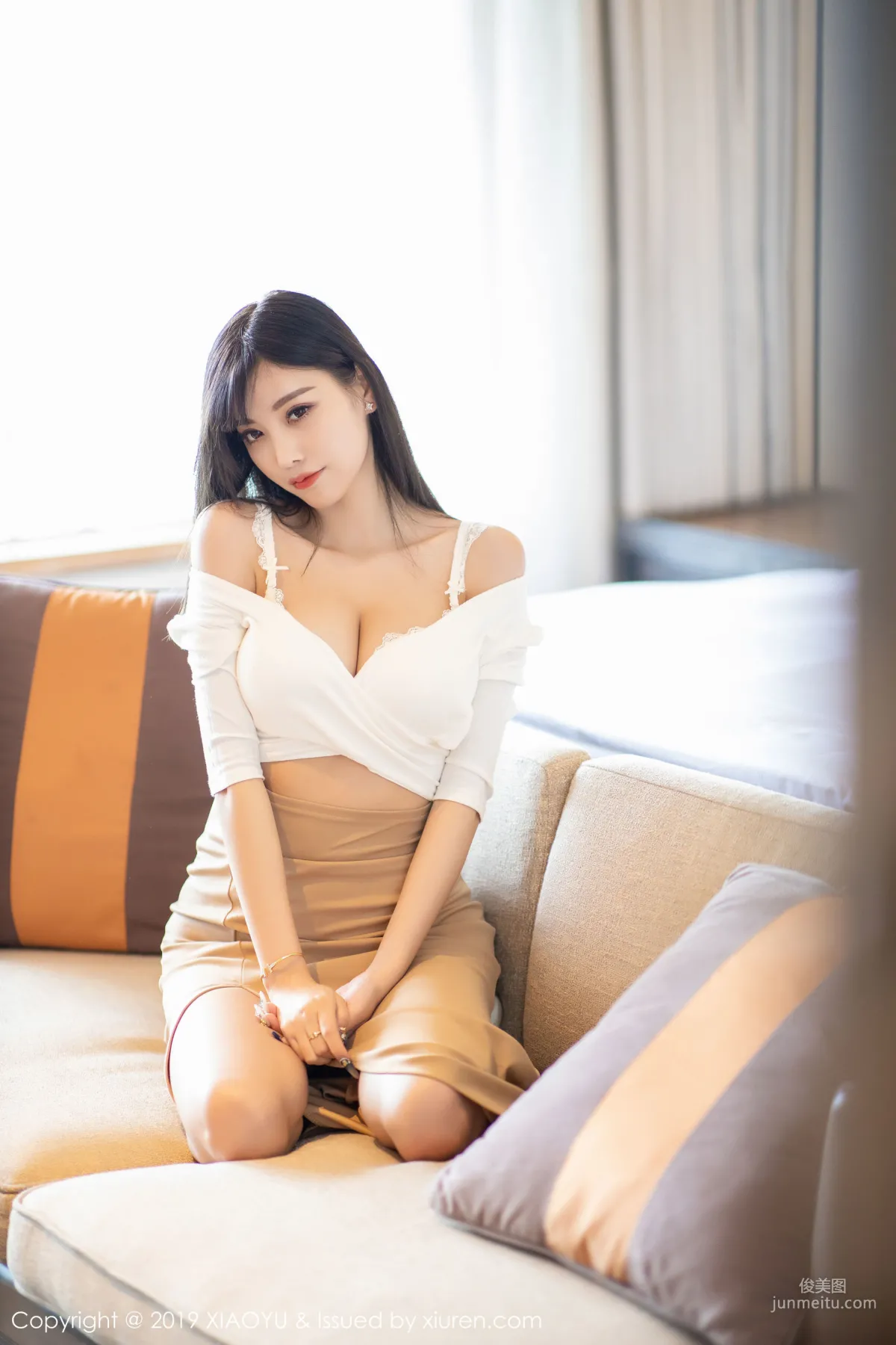 杨晨晨sugar《优雅的服饰+性感内衣》 [语画界XIAOYU] Vol.219 写真集24