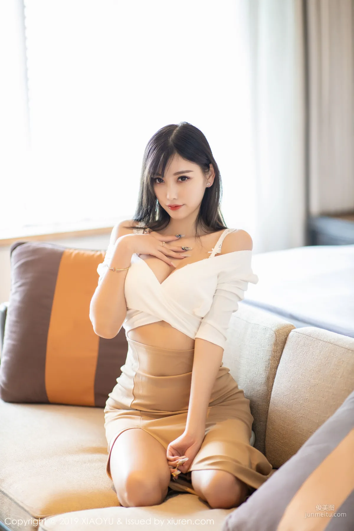 杨晨晨sugar《优雅的服饰+性感内衣》 [语画界XIAOYU] Vol.219 写真集25