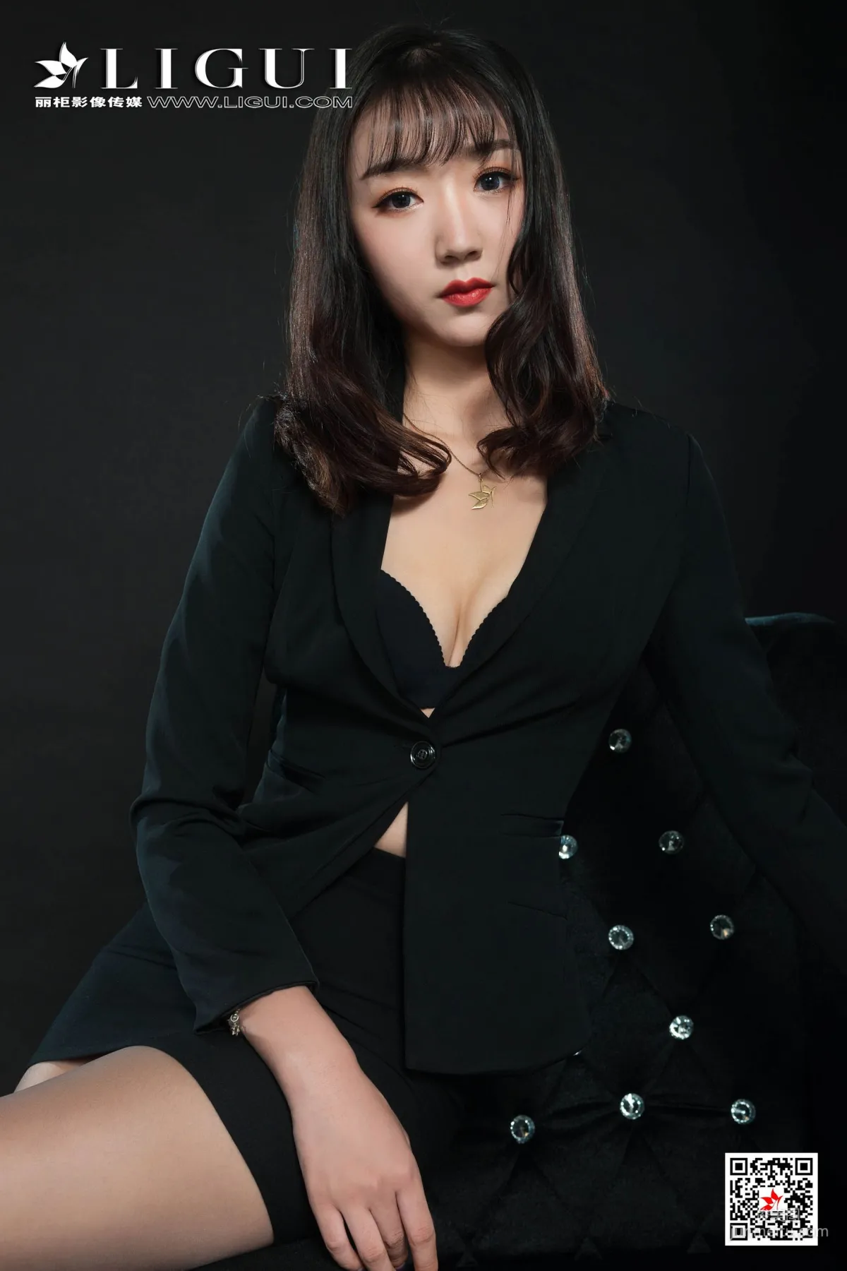 Model 小涵《肉丝高跟美腿OL》 [丽柜LIGUI] 网络丽人 写真集6