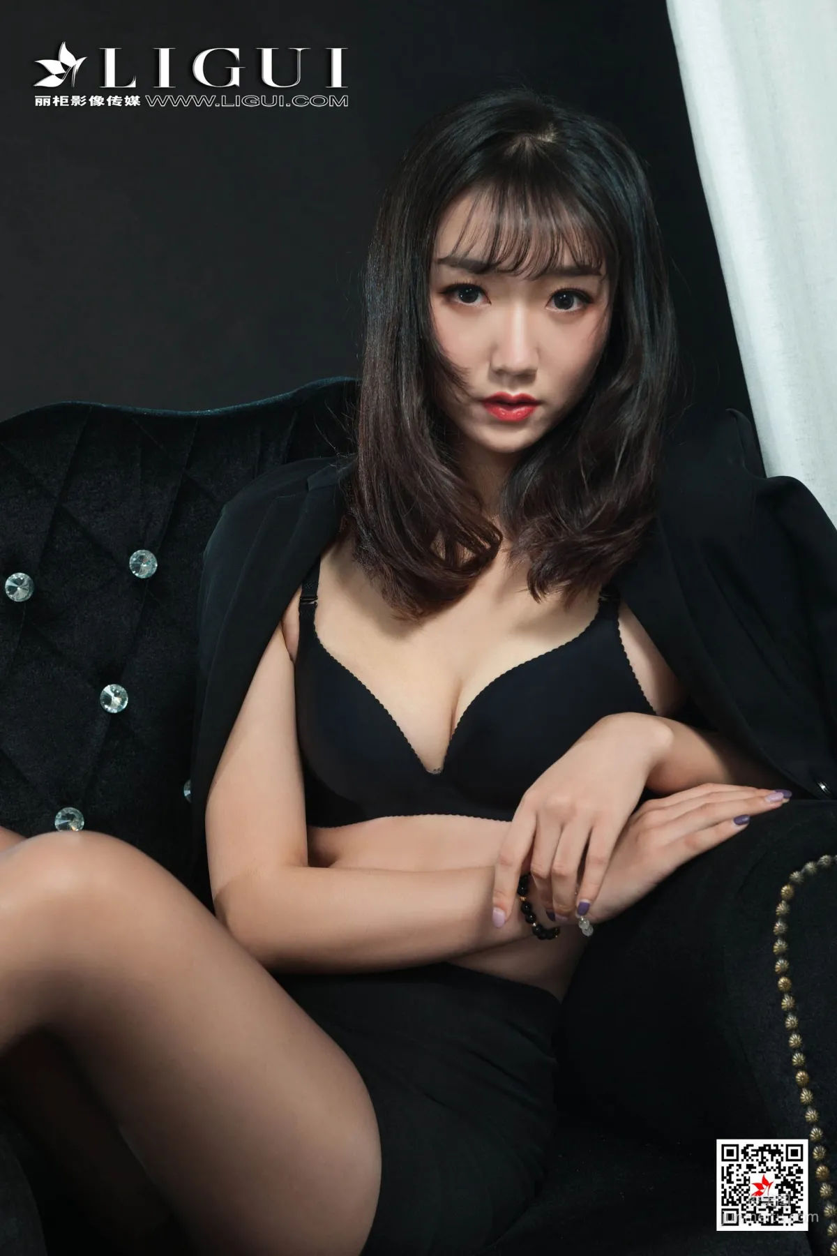 Model 小涵《肉丝高跟美腿OL》 [丽柜LIGUI] 网络丽人 写真集23