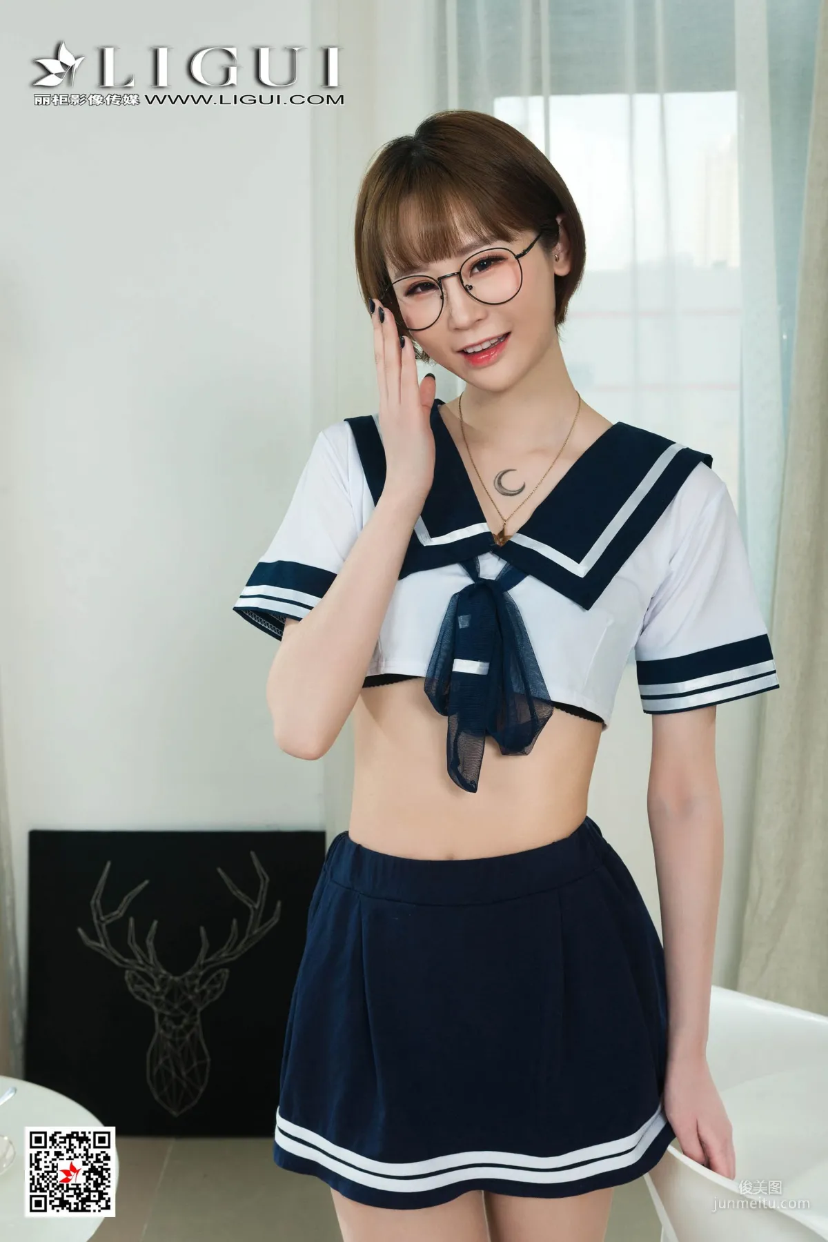 Model 洋洋《水手服眼镜妹丝足》 [丽柜LIGUI] 网络丽人 写真集28