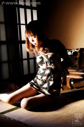 Model Vicky《日本風情之被捆綁的少女》 [麗櫃美束LiGui] 美腿玉足寫真圖片