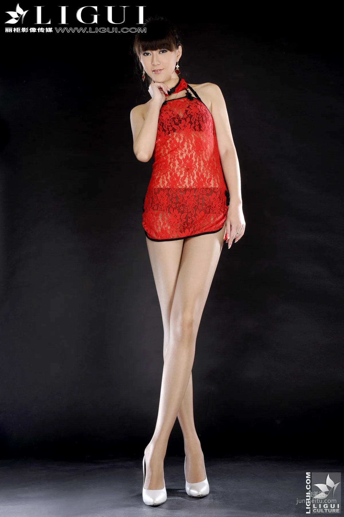 Model Cherry《火红的中国情》 [丽柜LiGui] 美腿玉足写真图片1