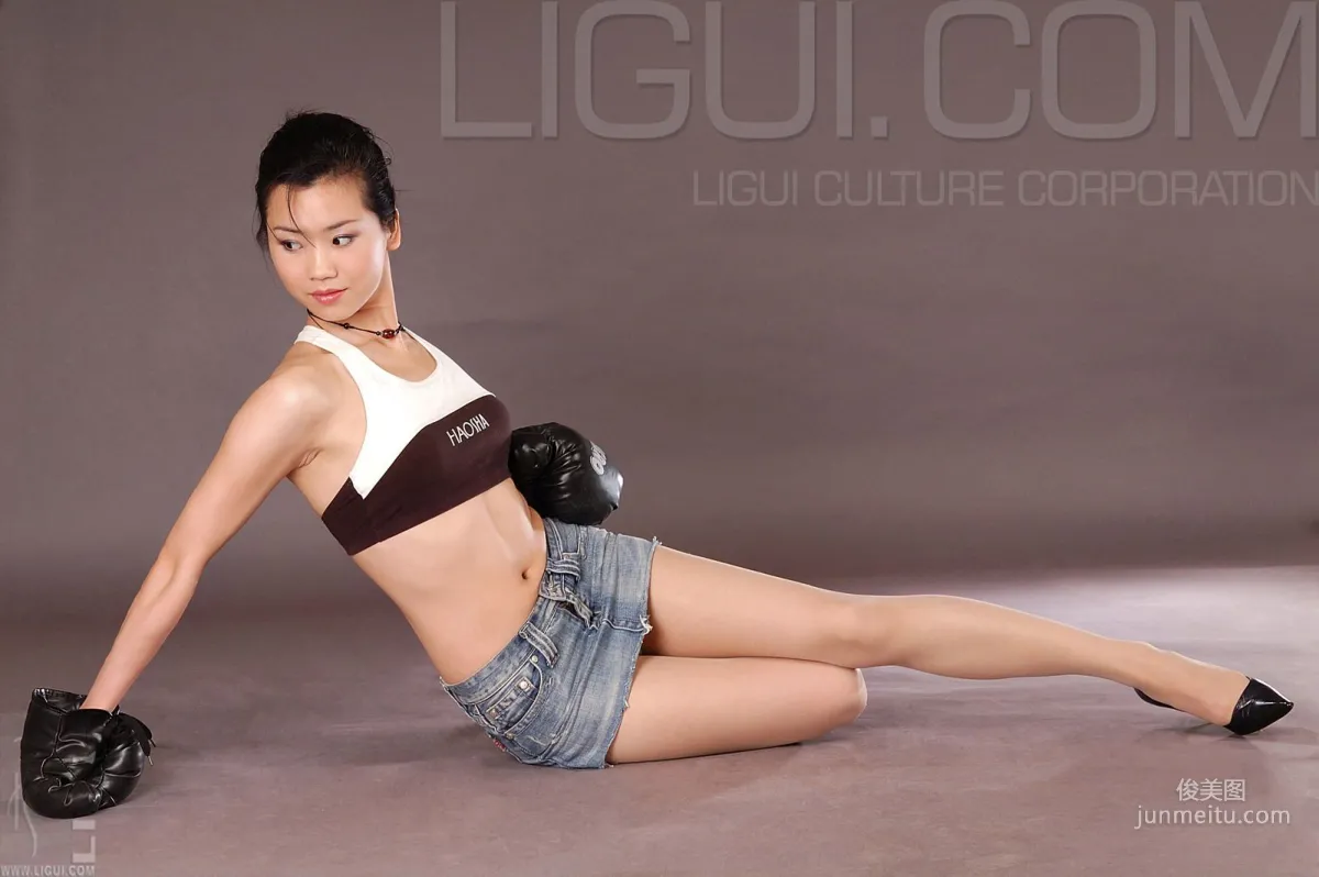 [丽柜LiGui] Model 由美《牛仔搏擊女郎》丝足写真集图片13