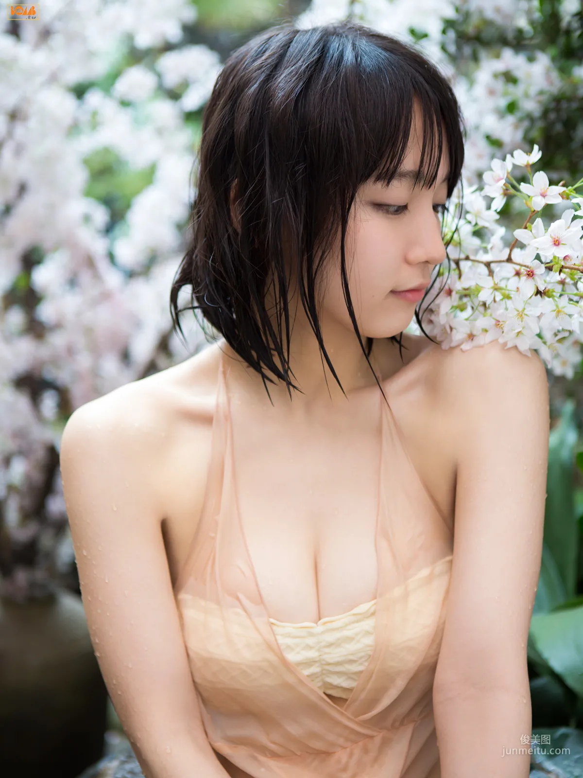 吉岡里帆《キミとボクのデートプラン》写真集 [Bomb.TV] 2015年06月号 59