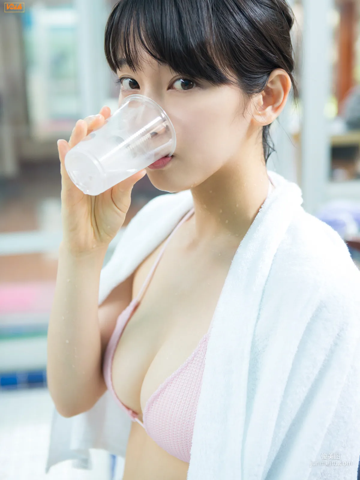 吉岡里帆《キミとボクのデートプラン》写真集 [Bomb.TV] 2015年06月号 46