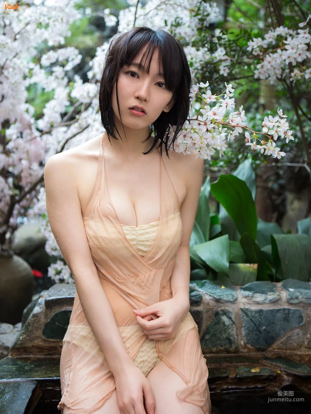 吉岡里帆《キミとボクのデートプラン》写真集 [Bomb.TV] 2015年06月号 58