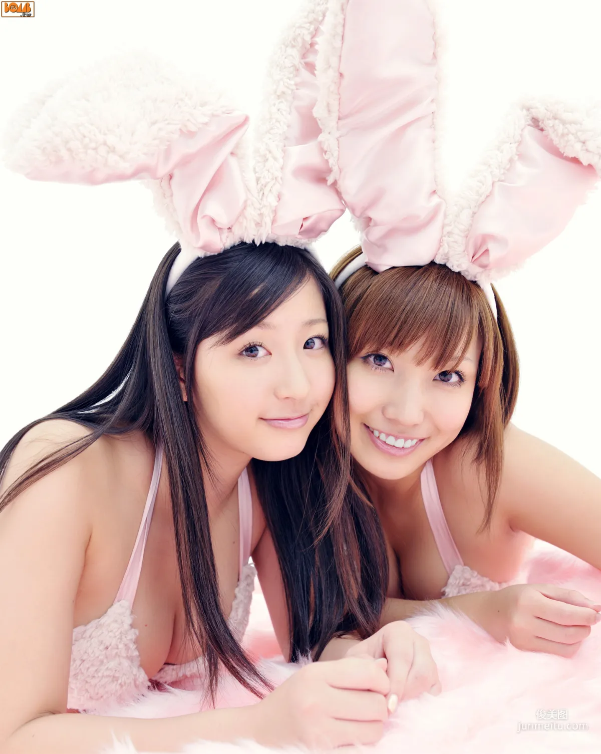 村上友梨&夏垣佳奈《Mimi Girls》写真集 [Bomb.TV] 2011年02月号 31