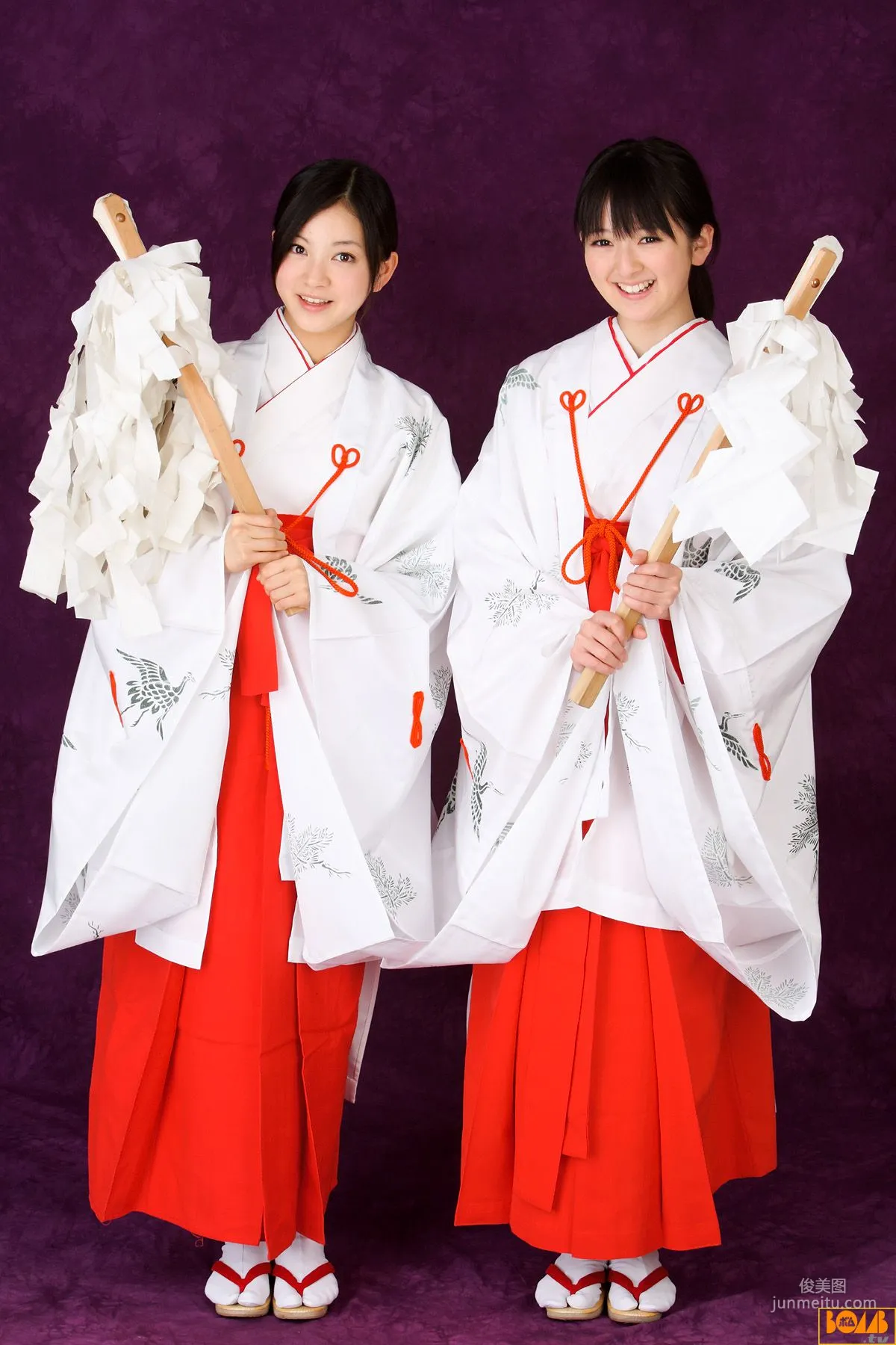 [Bomb.TV] 2008年01月刊 高山紗希 & 麻亜里 写真集39