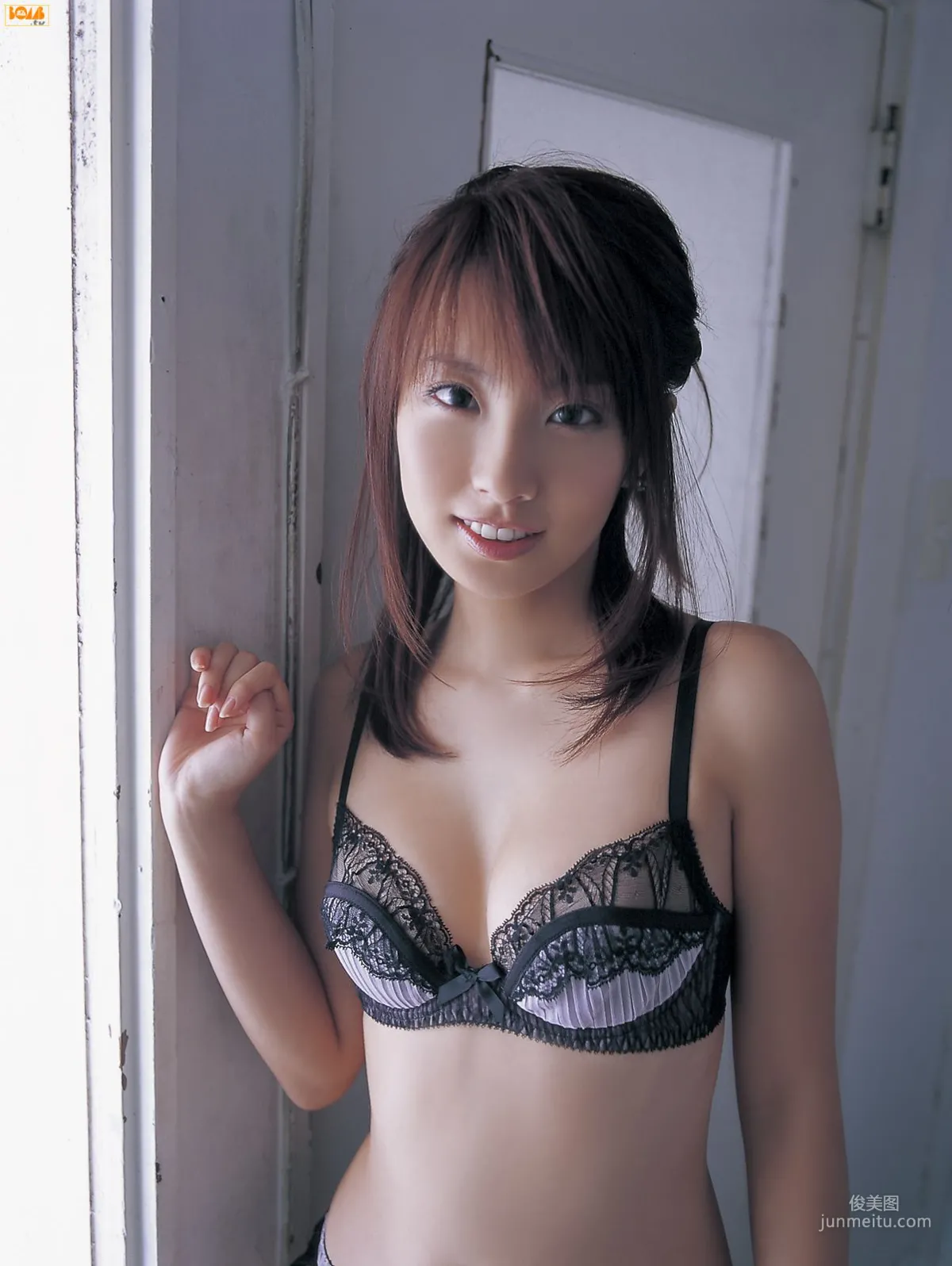 [Bomb.TV] 2007年02月刊 Azusa Yamamoto 山本梓 写真集26