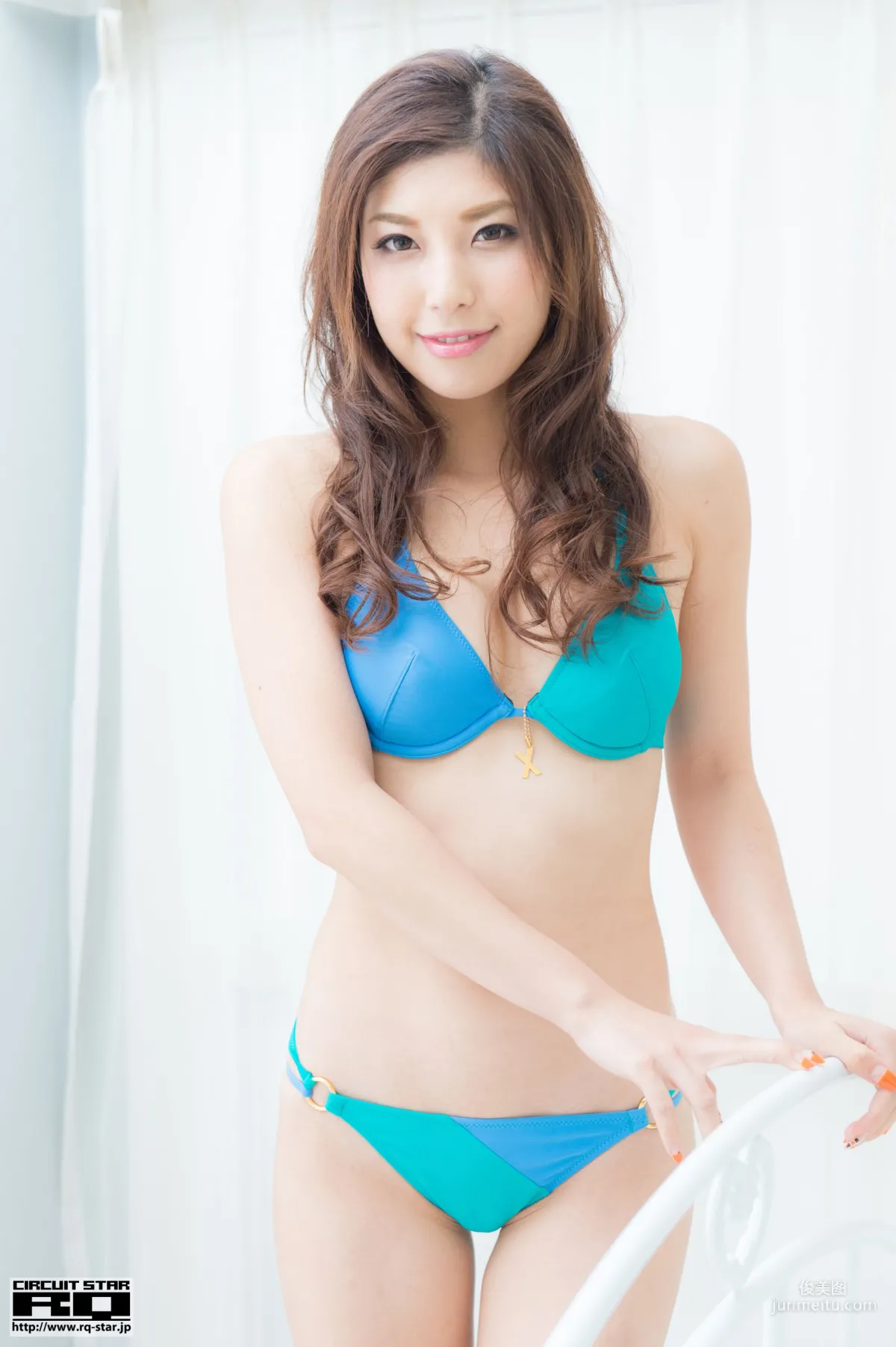 [RQ-STAR] NO.00979 Tomoka Wakamatsu 若松朋加 Swim Suits 蓝色泳装 写真集3