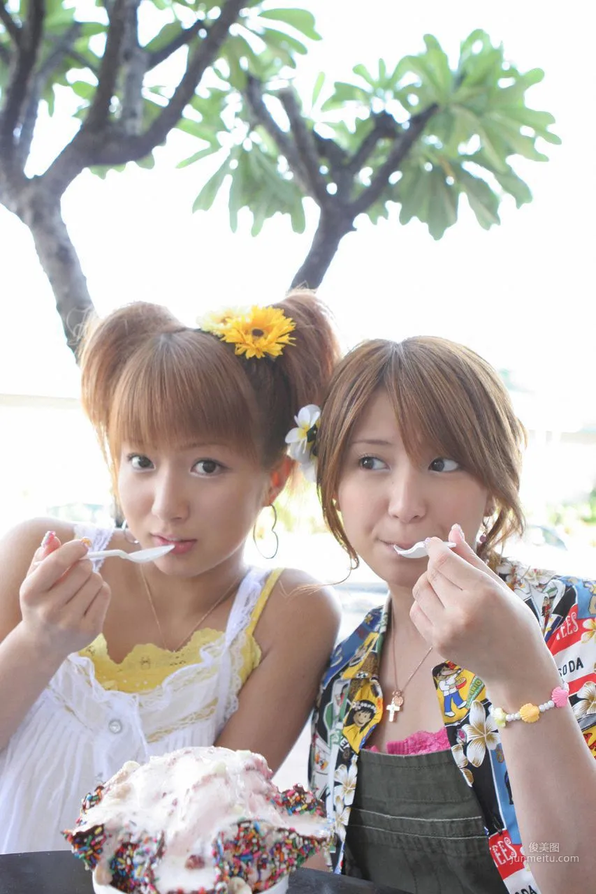 矢口真里、辻希美 [Hello! Project Digital Books] 写真集13