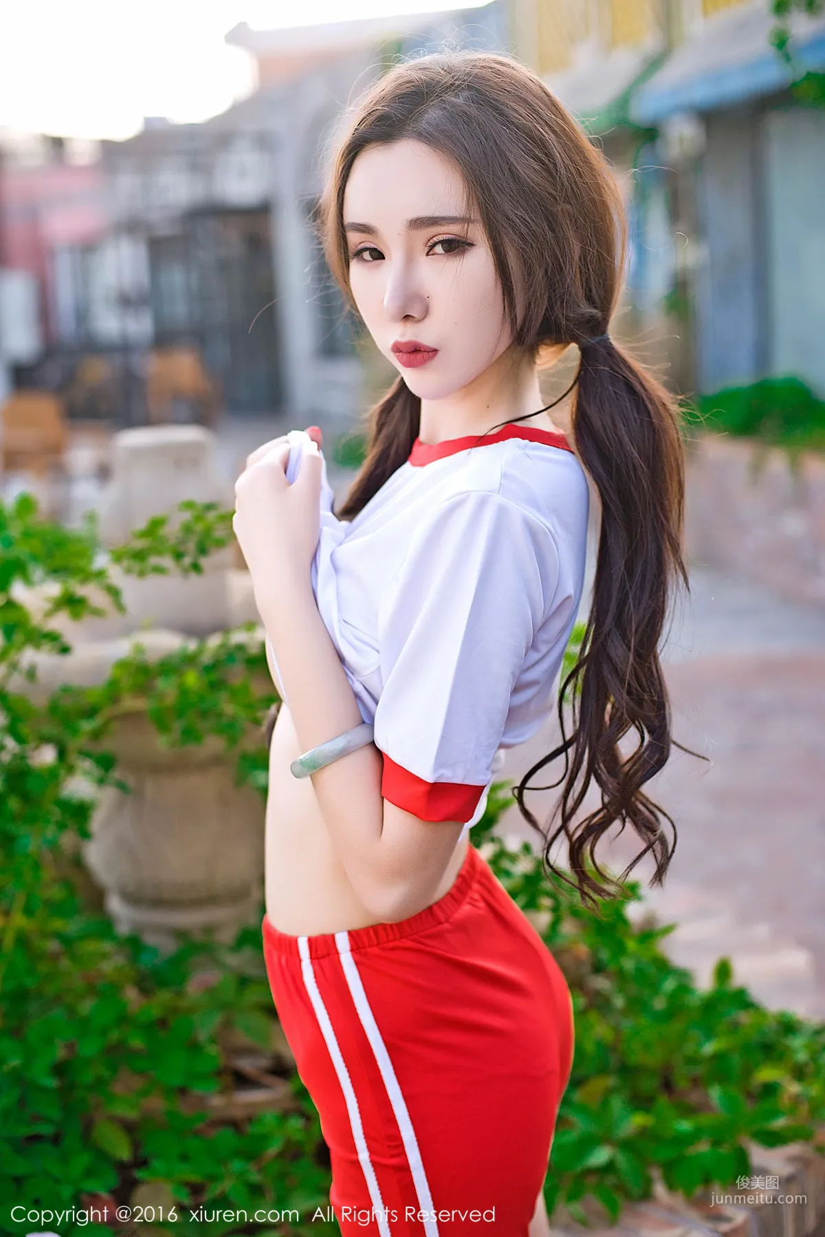 萌琪琪Irene《如同妖孽般的美女》 [秀人网XiuRen] No.669 写真集49