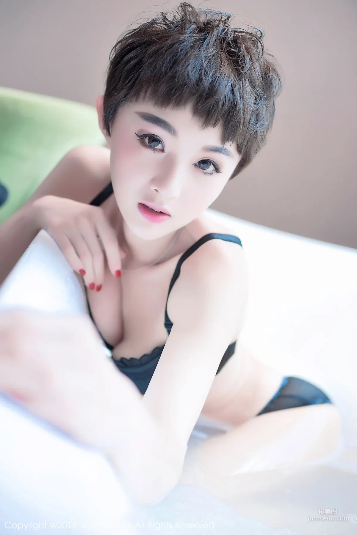 baby_kiki《真实美女空姐的休闲时光》 [秀人网XiuRen] No.657 写真集40