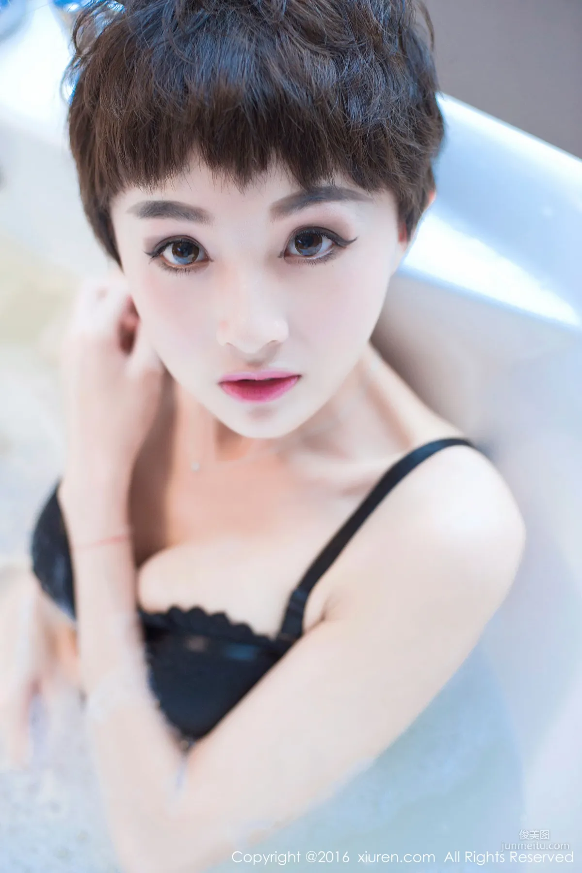 baby_kiki《真实美女空姐的休闲时光》 [秀人网XiuRen] No.657 写真集3