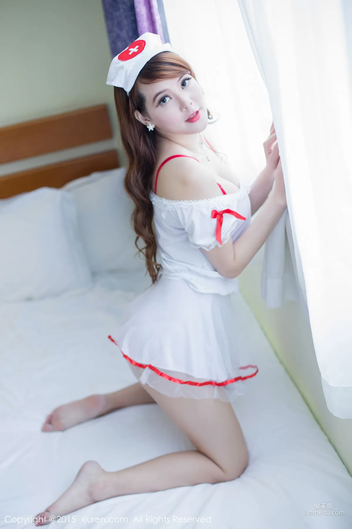 妮婉Belinda《熟女风制服COS诱惑》 [秀人网XiuRen] No.385 写真集18