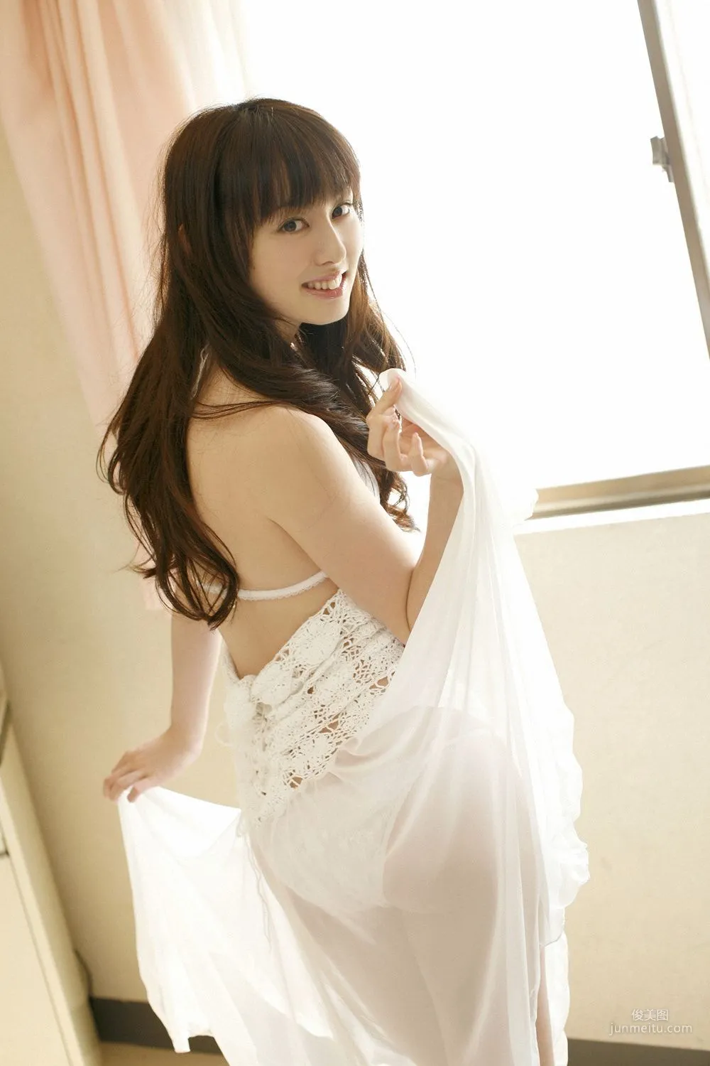 秋山莉奈《ヒップチャートNO.1》写真集 [YS Web] Vol.34529