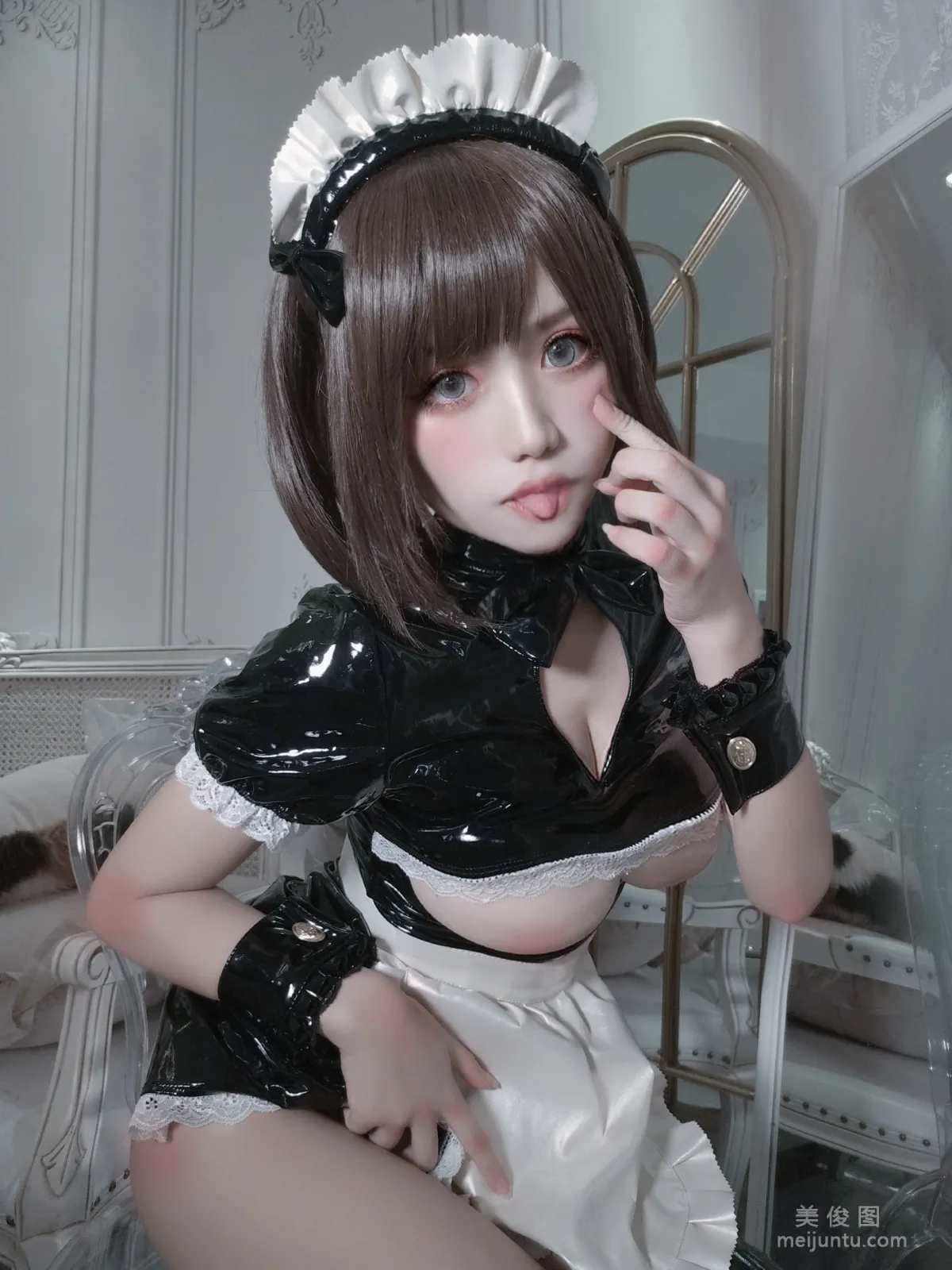 [美女Coser] 一笑芳香沁 《早餐奶》 写真集7