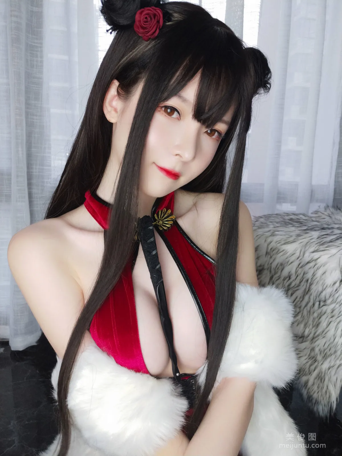 [网红Coser] 一小央泽 《新月红玫》 写真集64