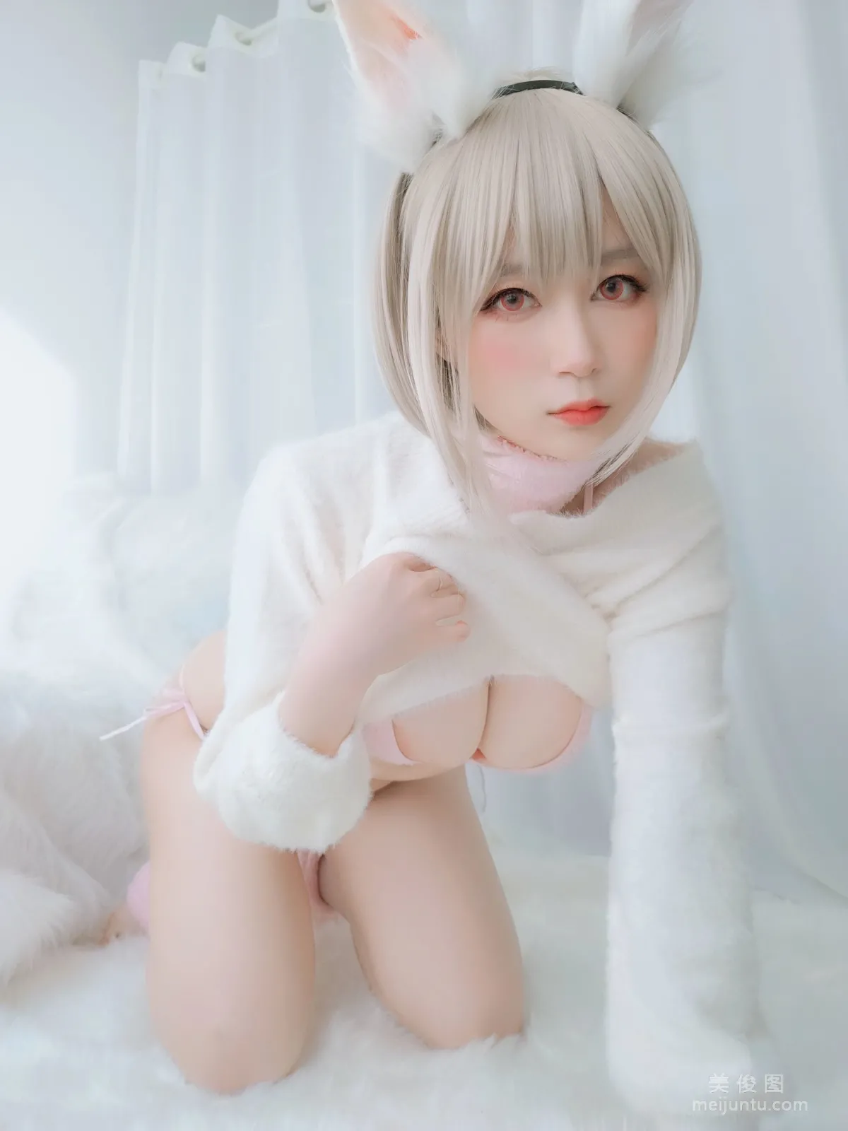 Coser小姐姐白银81 《小白兔》 写真集15