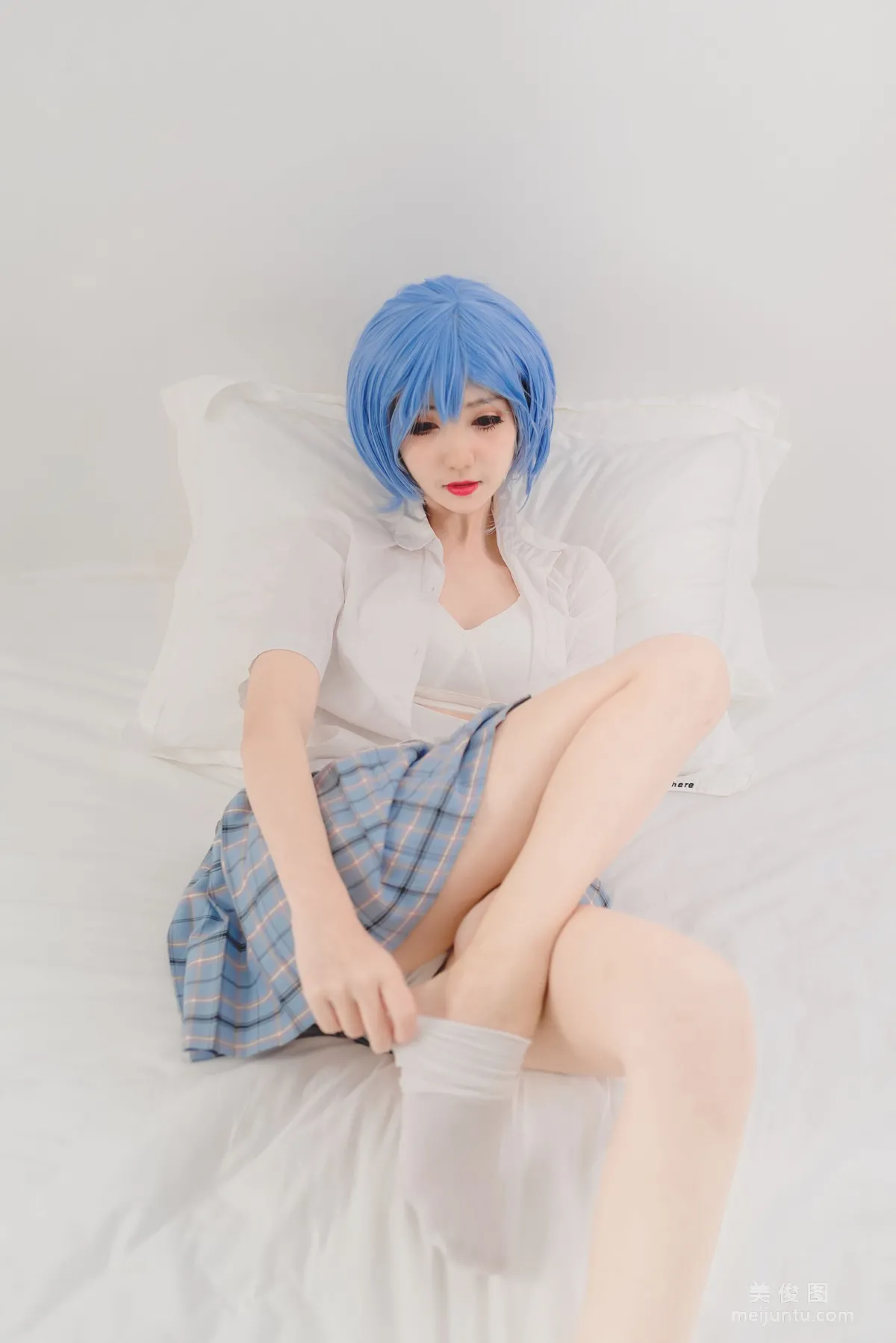 [美女Coser] 南桃Momoko 《绫波丽制服》 写真集19