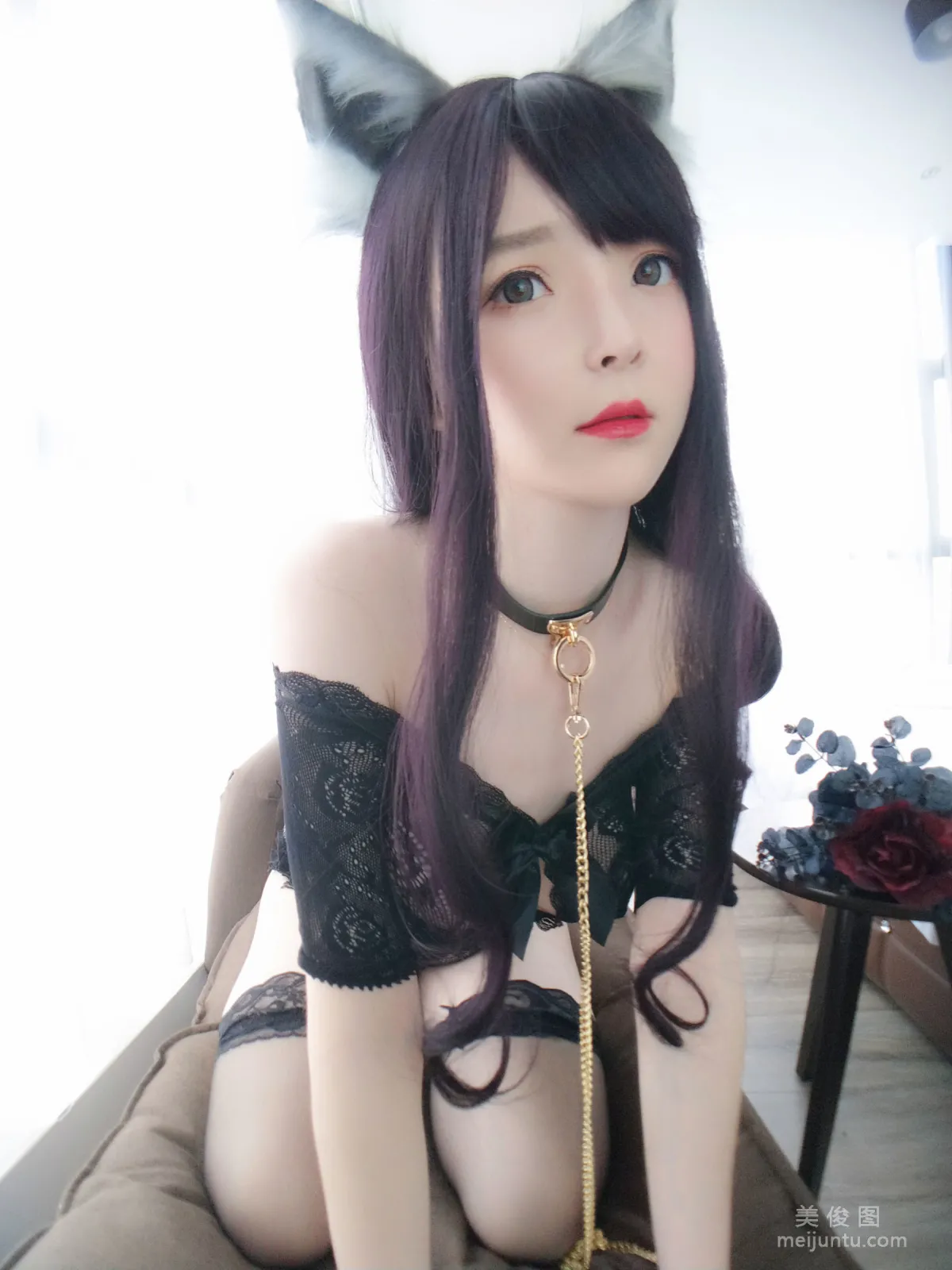 [网红Coser] 一小央泽 《黑狐姐姐》 写真集18