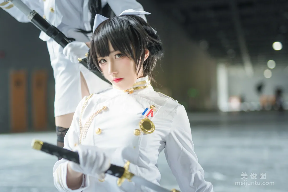 [网红美女Coser] 九曲Jean 《碧蓝航线 獒犬》 写真集5