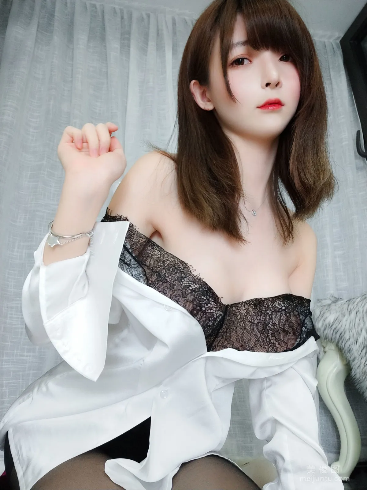 [Coser美女] 一小央泽 《约会女友》 写真集67