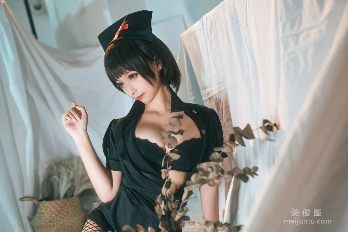 [美女Coser] 蠢沫沫 《护士姐姐》 写真集15