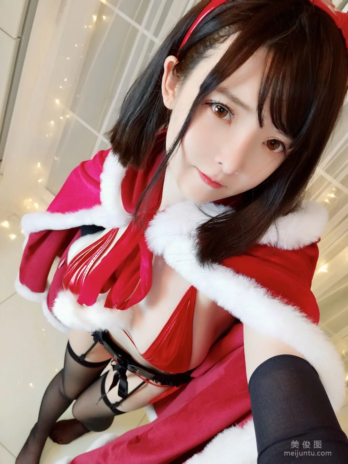 [网红Coser] 一小央泽 《圣诞兔》 写真集37