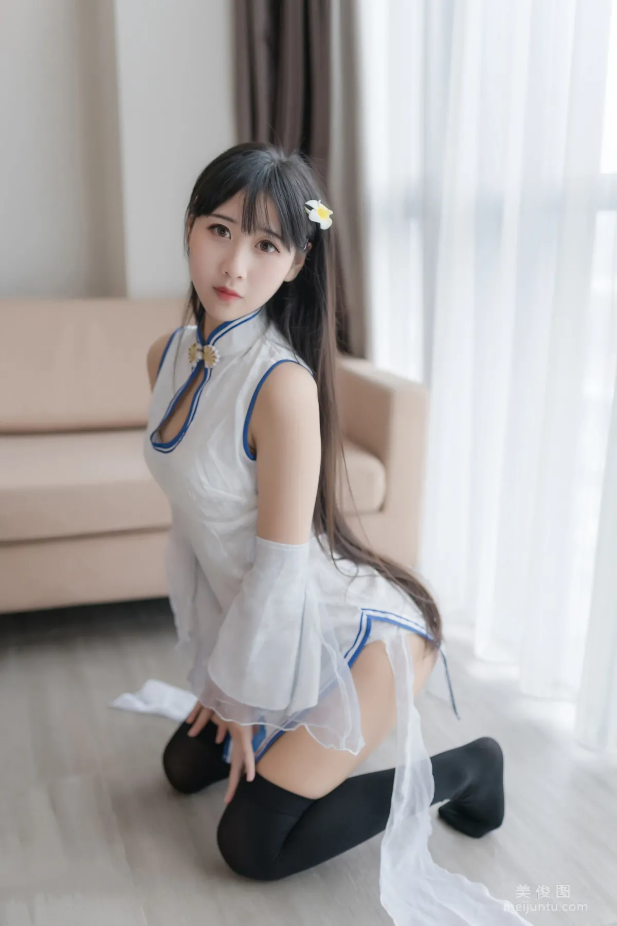 [美女Coser] 萌芽儿o0 《瓶儿》 写真集39