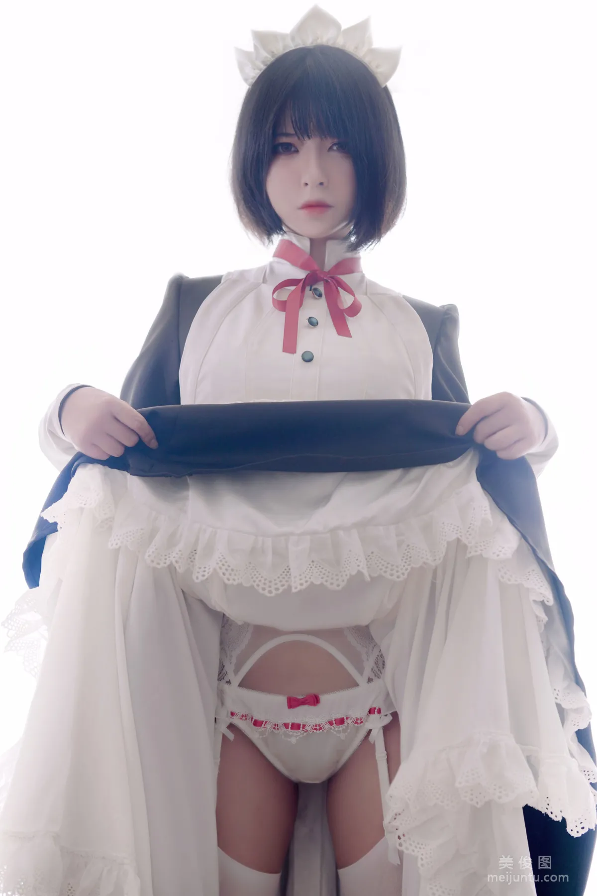 [美女Coser] 半半子 《 嫌パン メイド》 写真集46