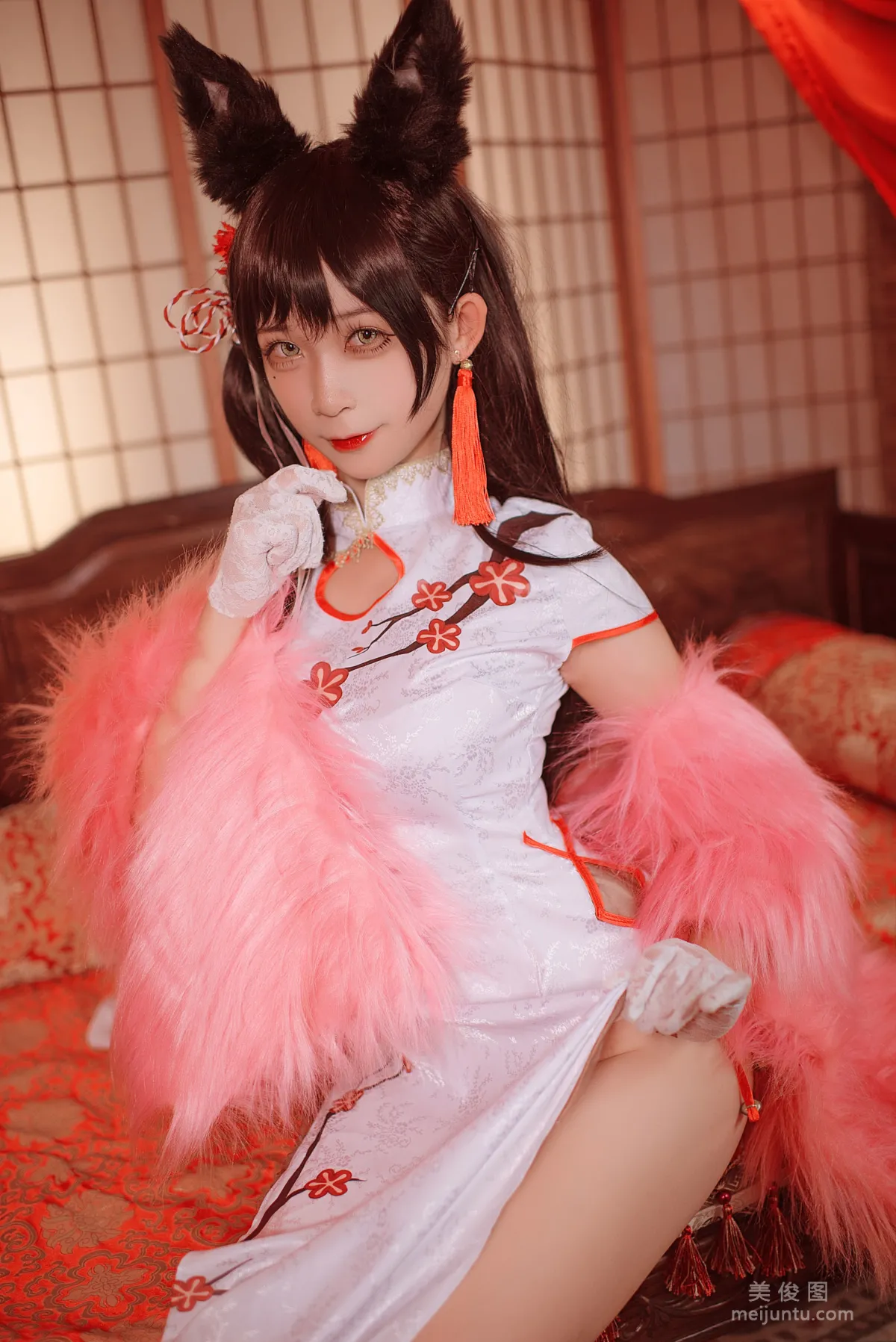 [美女Coser] 樱落酱w 《爱宕新春旗袍》 写真集7