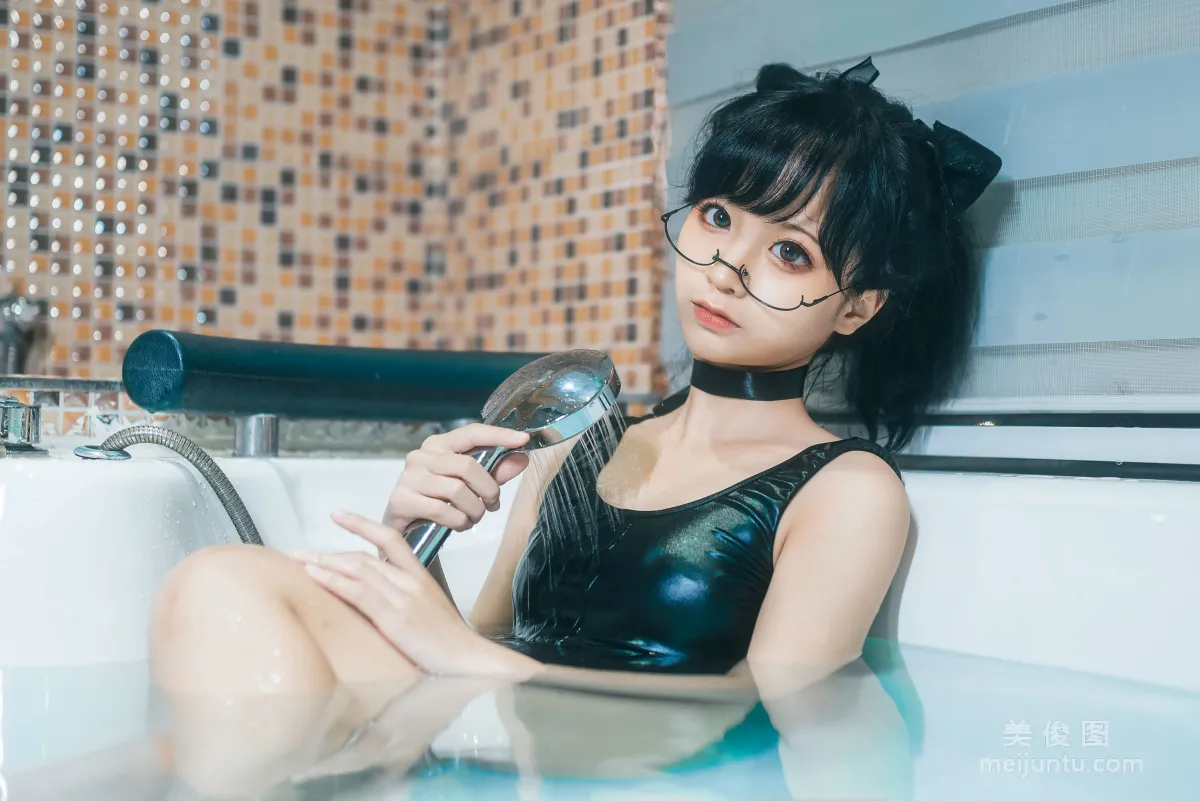 [美女Coser] 蠢沫沫 《猫耳死库水》 写真集28