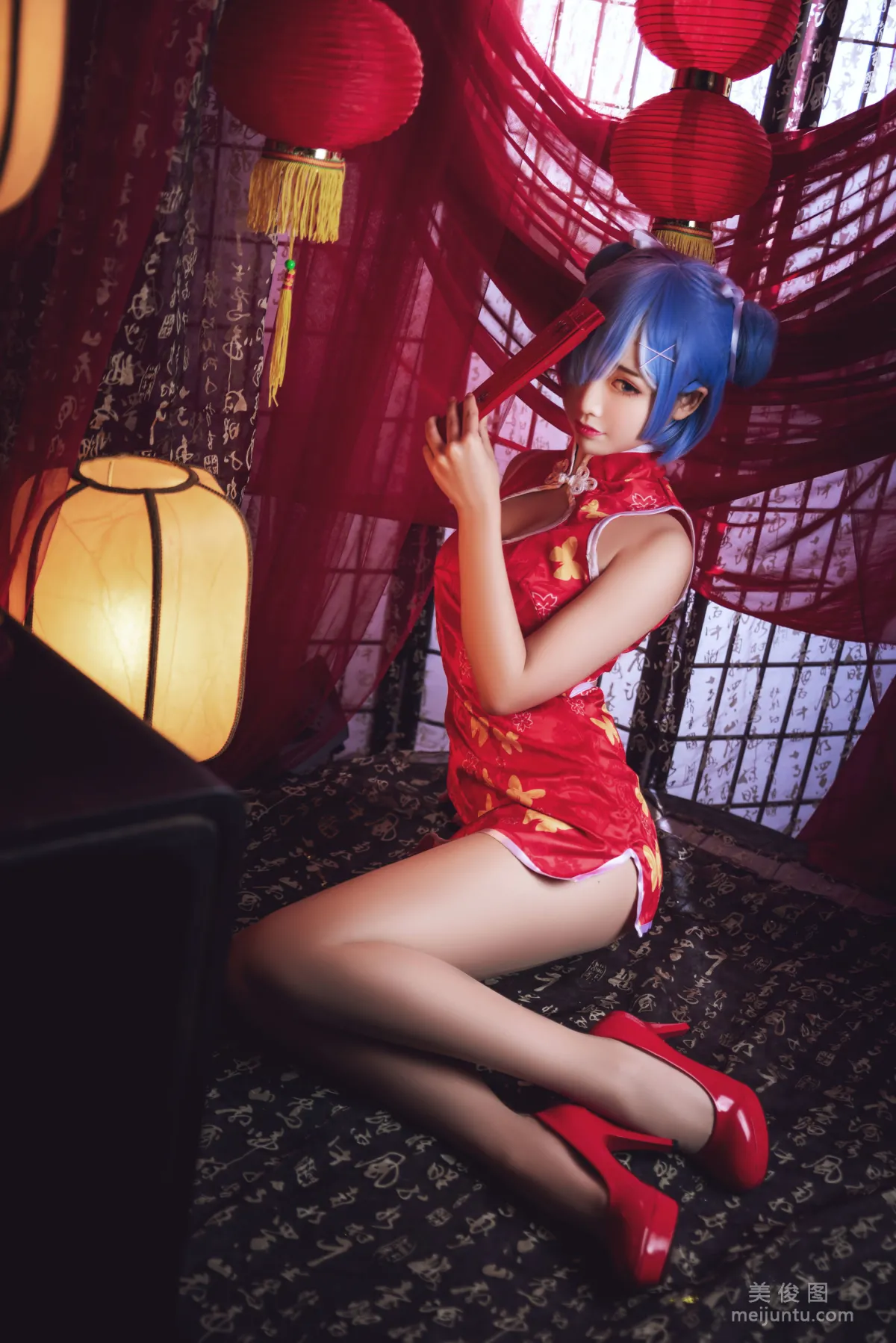 [美女Coser] 面饼仙儿 《雷姆旗袍》 写真集3