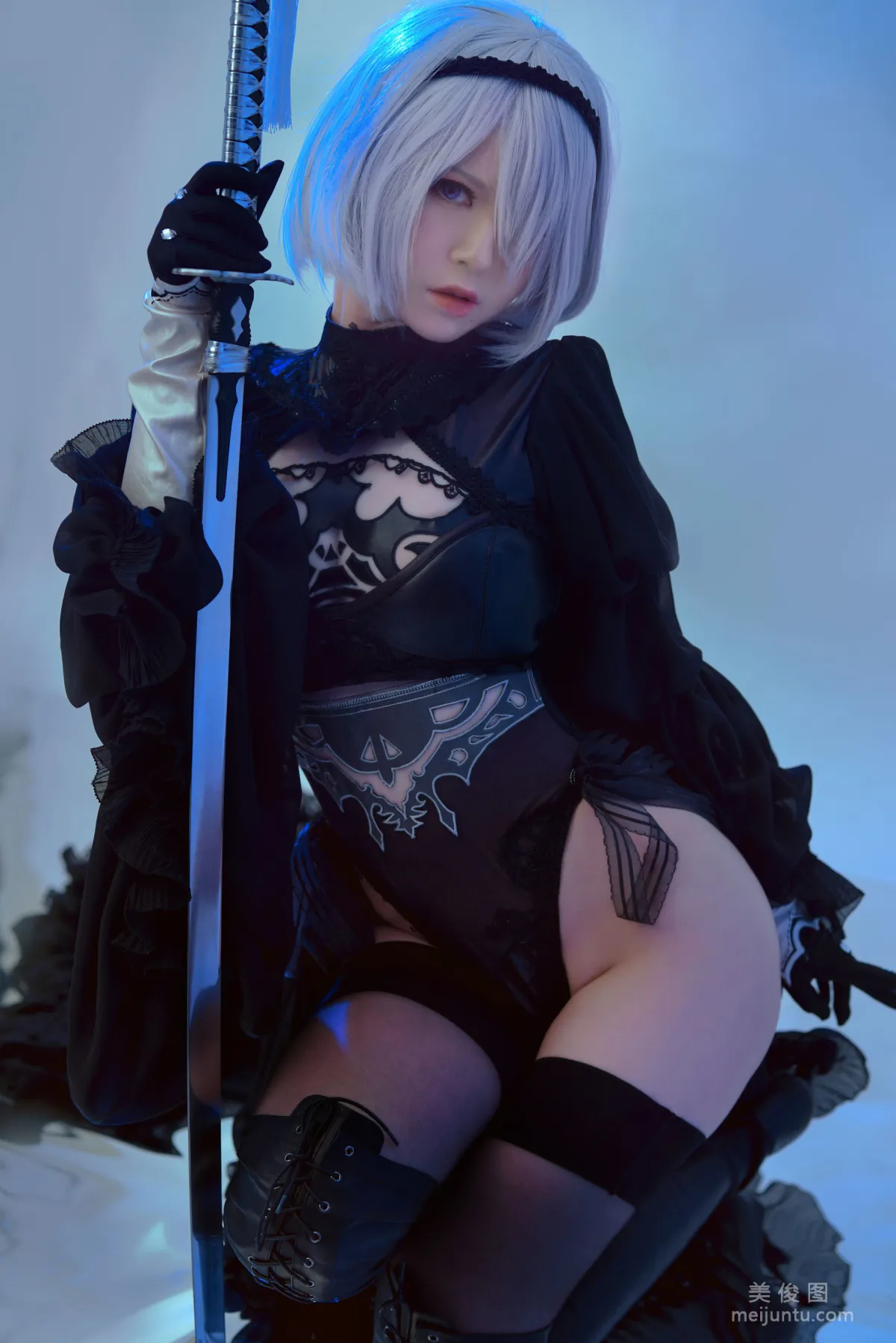 [美女Coser] 半半子 《二号B型》 写真集31