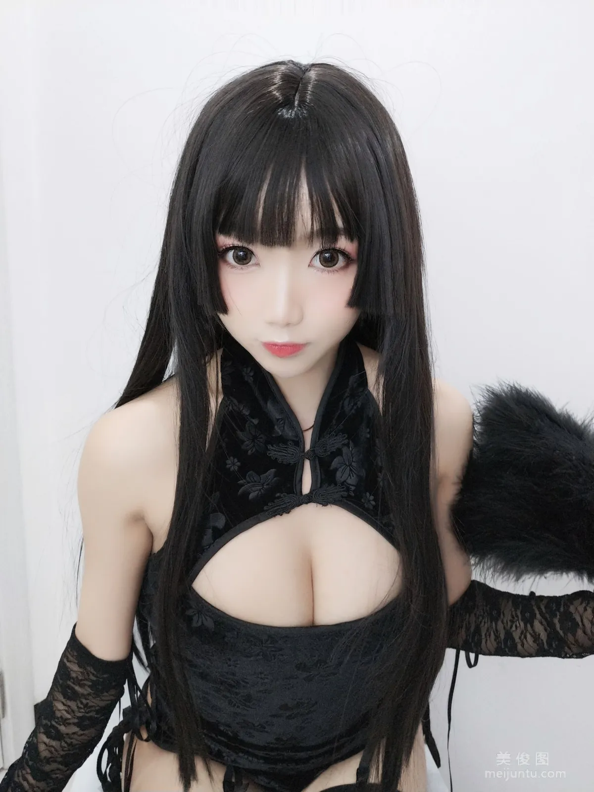 美少女鬼畜瑶 《黑色旗袍》 写真集14