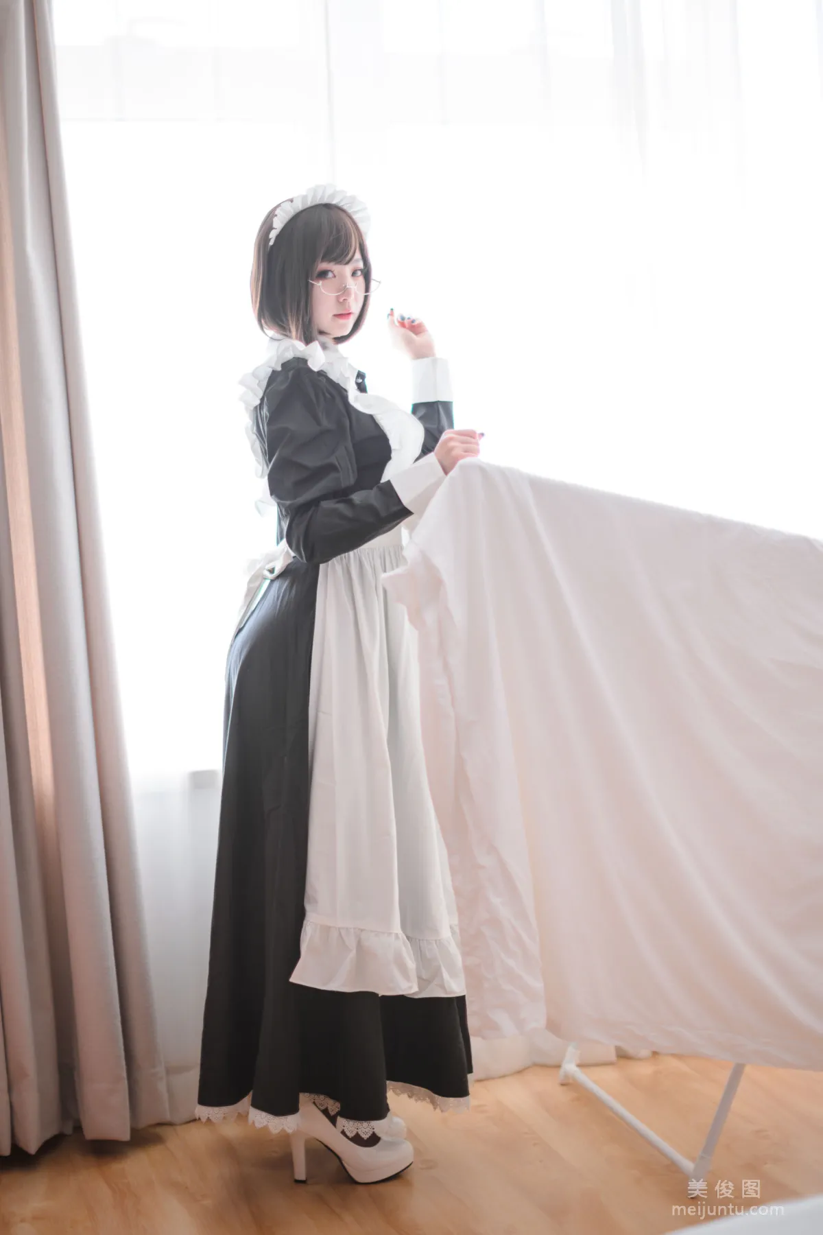 [美女Coser] 是青水 《女仆》 写真集6