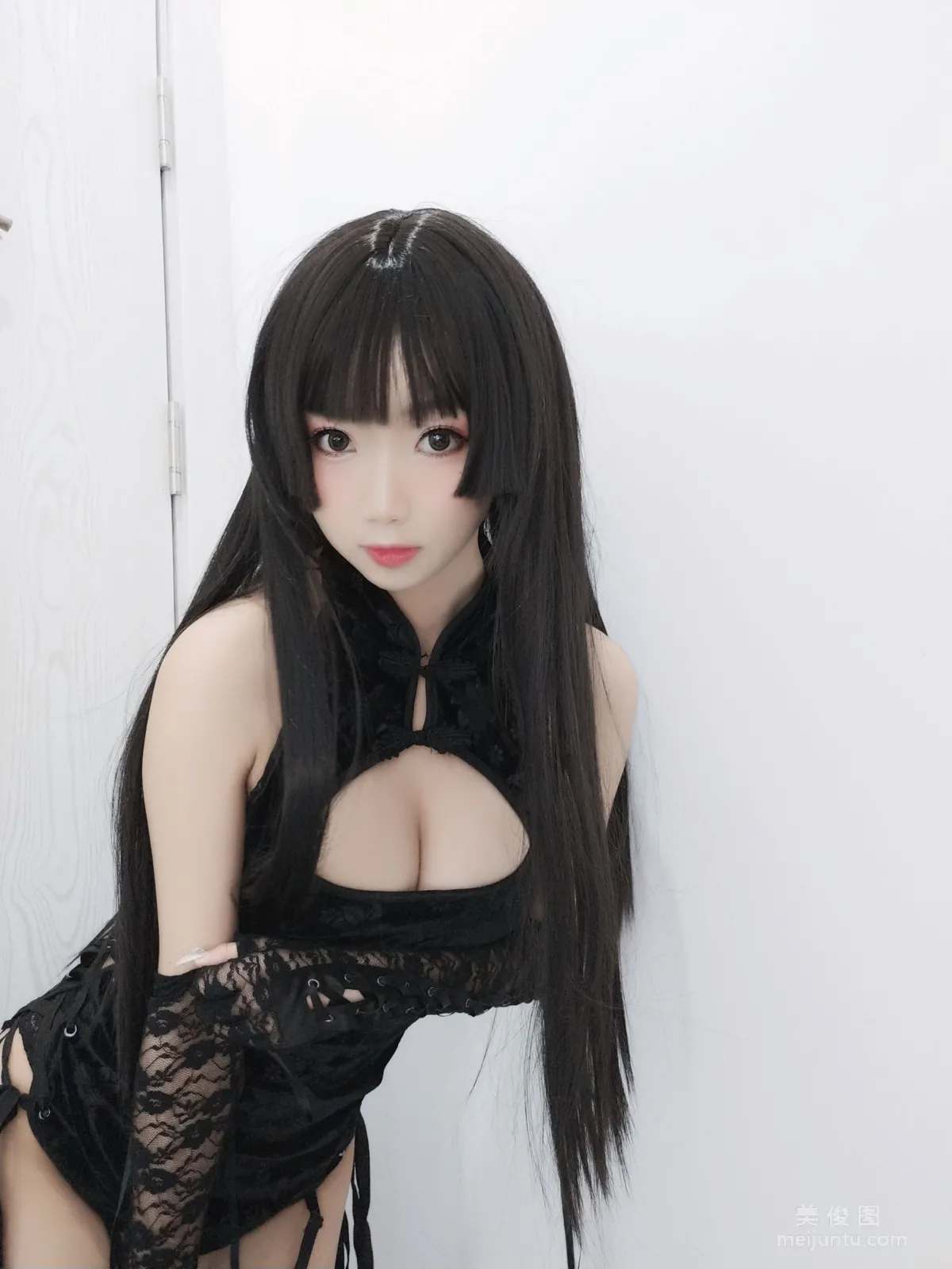 美少女鬼畜瑶 《黑色旗袍》 写真集46