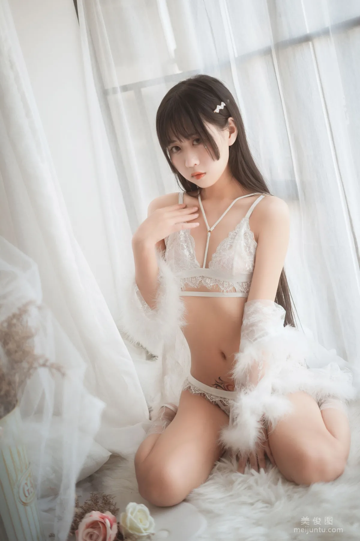 COS美少女萌芽儿o0 《毛绒内衣》 写真集19