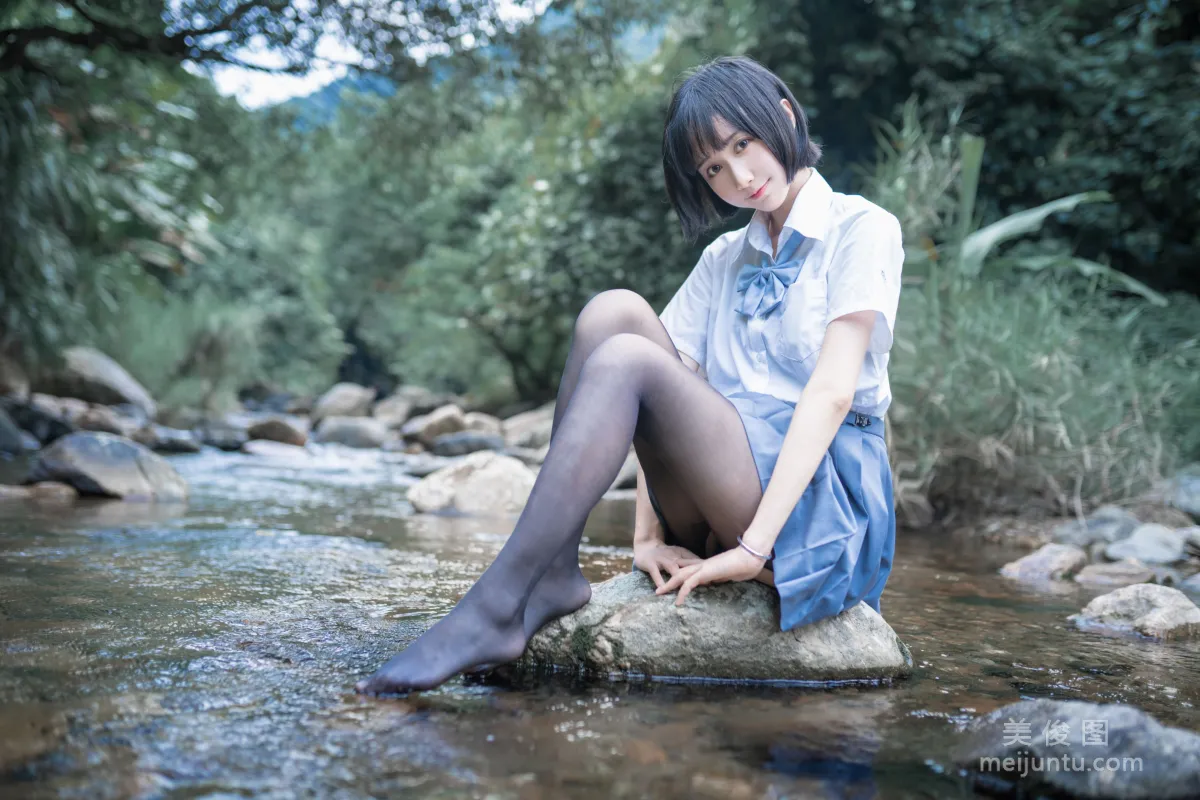 木绵绵OwO 《水色溪边制服》 写真集11