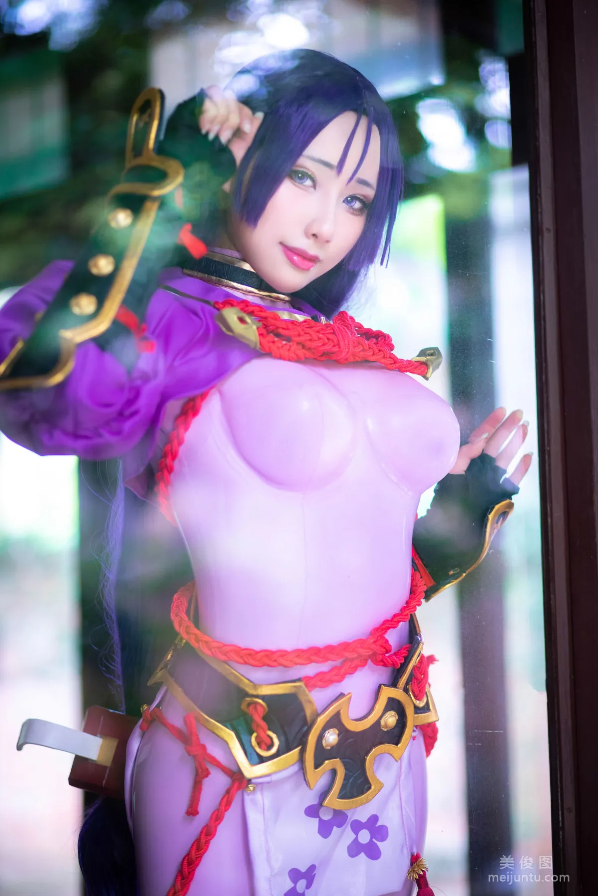 [网红Coser] 雨波_HaneAme 《源赖光》 写真集32