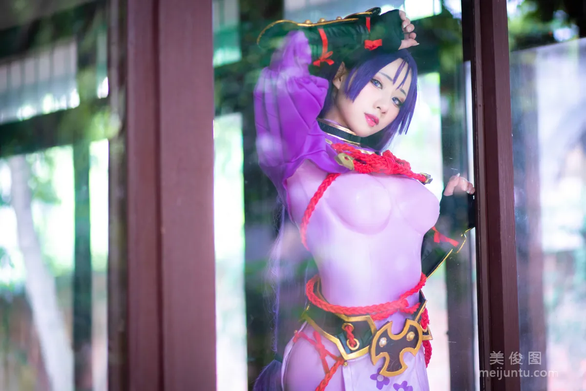 [网红Coser] 雨波_HaneAme 《源赖光》 写真集31